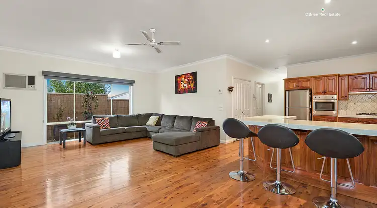 Second view of Homely house listing, 6 Reynolds Court, Endeavour Hills VIC 3802