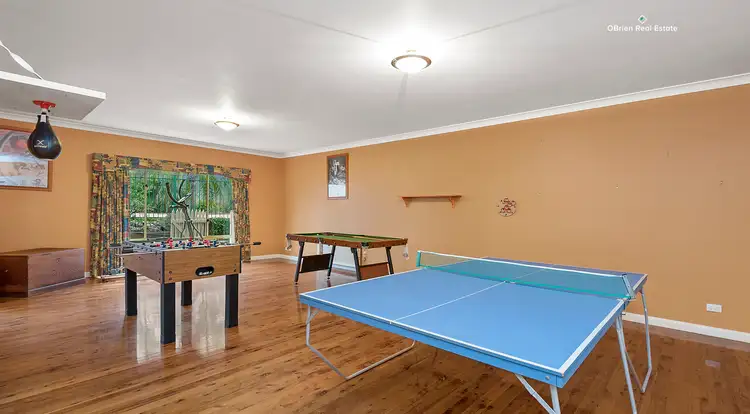 Fifth view of Homely house listing, 6 Reynolds Court, Endeavour Hills VIC 3802