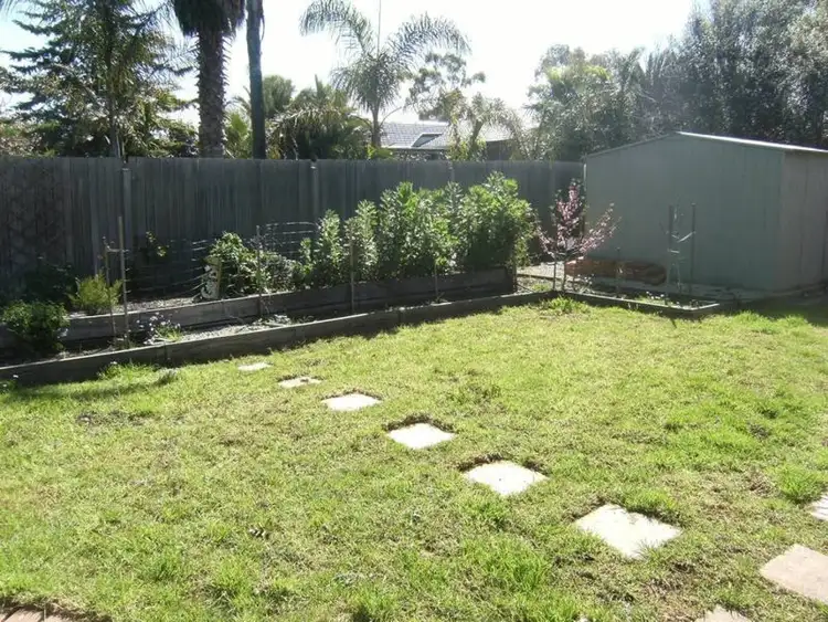Fifth view of Homely house listing, 3 Honeyeater Crescent, Taylors Lakes VIC 3038