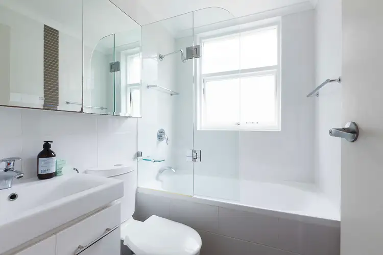 Sixth view of Homely unit listing, 4/51 Balgowlah Road, Fairlight NSW 2094