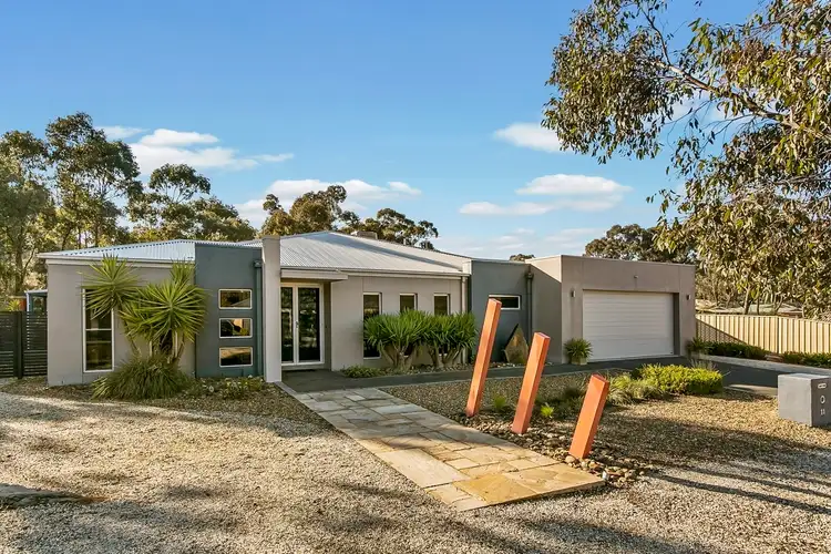 11 Hastings Drive, Maiden Gully VIC 3551