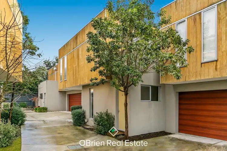 4/6 Grant Road, Somerville VIC 3912