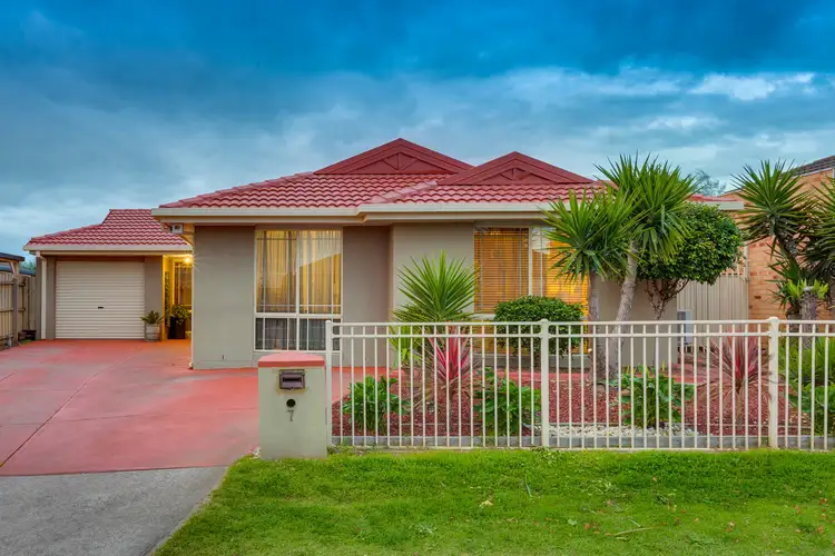 7 Palara Street