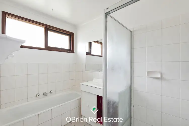 Fifth view of Homely house listing, 6 Hardman Court, Endeavour Hills VIC 3802