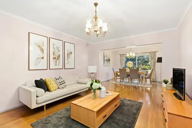 Second view of Homely house listing, 5 Alma Court, Doncaster VIC 3108