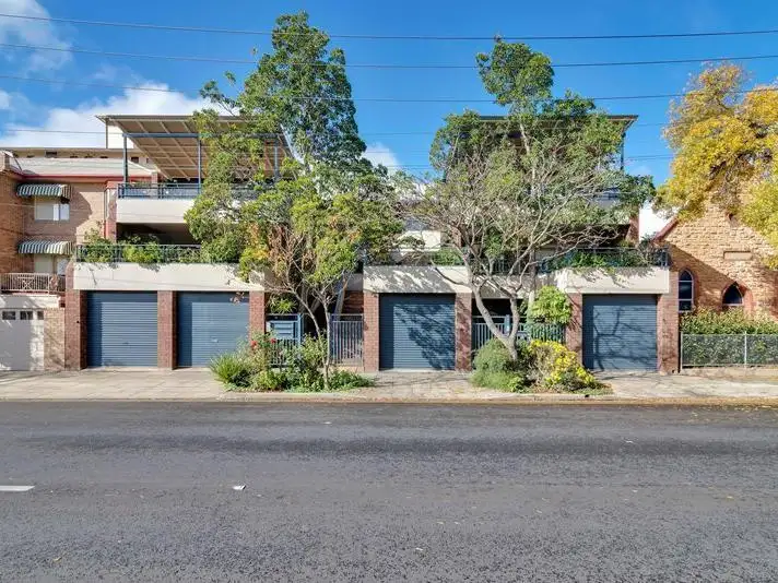 Main view of Homely apartment listing, 5/17-19 Finniss Street, North Adelaide SA 5006