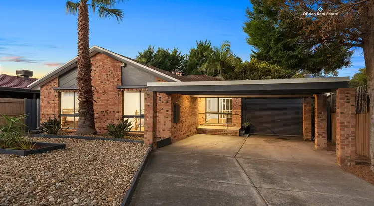 44 Denton Drive, Endeavour Hills VIC 3802