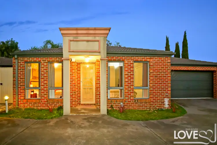 2/33 Wedge Street, Epping VIC 3076