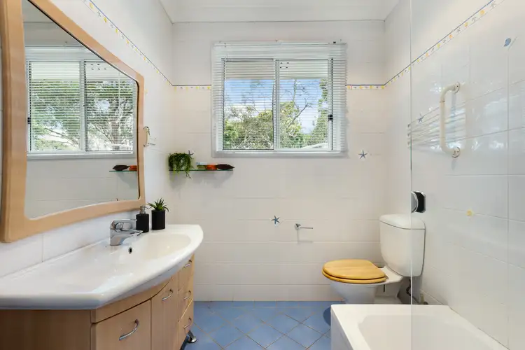 Fourth view of Homely house listing, 18 Lesley Close, Elanora Heights NSW 2101