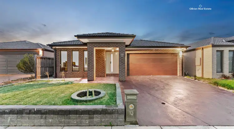 13 Tilden Rise, Cranbourne North VIC 3977