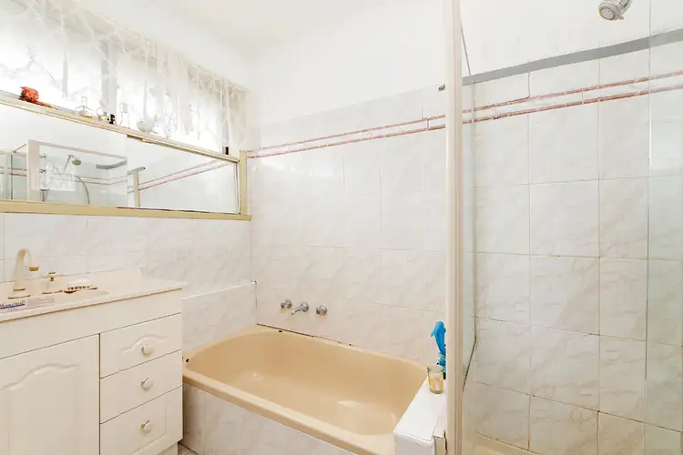 Fifth view of Homely house listing, 16 Grantham Parade, St Albans VIC 3021