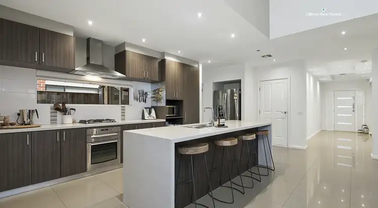 Second view of Homely house listing, 21 Misty Close, Berwick VIC 3806