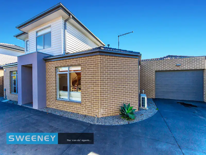 Main view of Homely townhouse listing, 2/2 Perth Avenue, Albion VIC 3020
