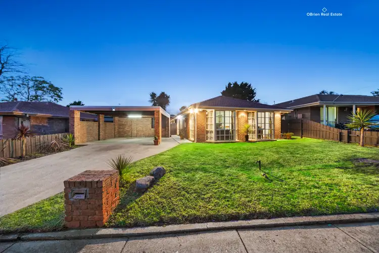 59 Courtenay Avenue, Cranbourne North VIC 3977
