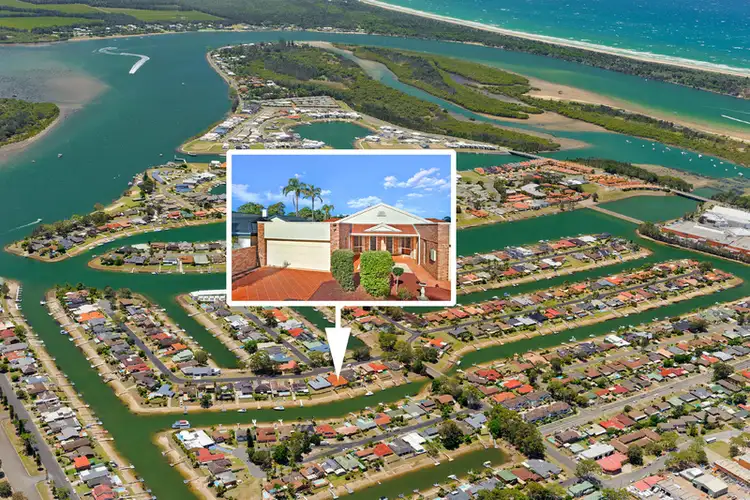 Main view of Homely villa listing, 1/9 Francis Street, Port Macquarie NSW 2444