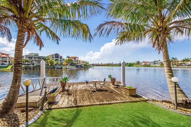 40 Istana View, Clear Island Waters QLD 4226