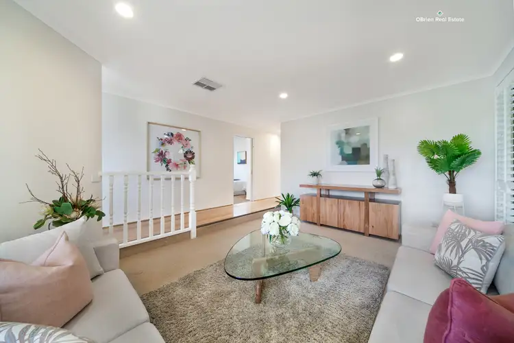 Fifth view of Homely house listing, 2 Wilmott Close, Berwick VIC 3806