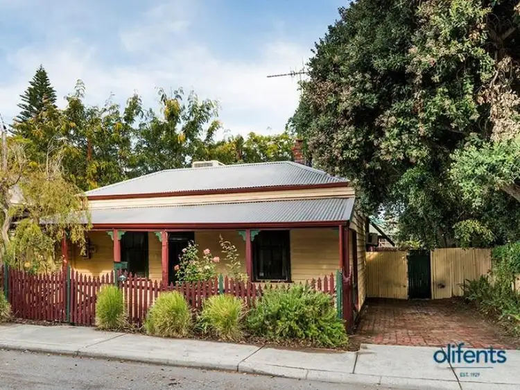 4 White Street, North Fremantle WA 6159