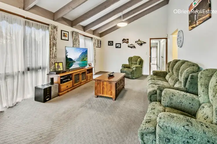Second view of Homely house listing, 9 Talba Court, Carrum Downs VIC 3201