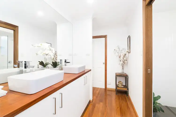 Fifth view of Homely house listing, 8 Tunks Place, Barden Ridge NSW 2234