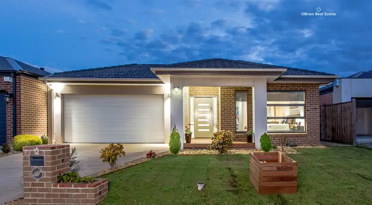12 St. Clair Avenue, Cranbourne West VIC 3977