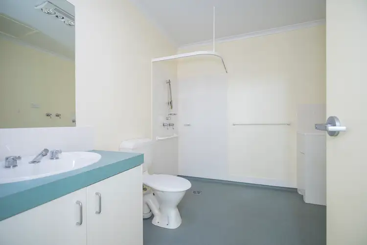 Fourth view of Homely unit listing, 42/2 Hanlon Court, Wodonga VIC 3690