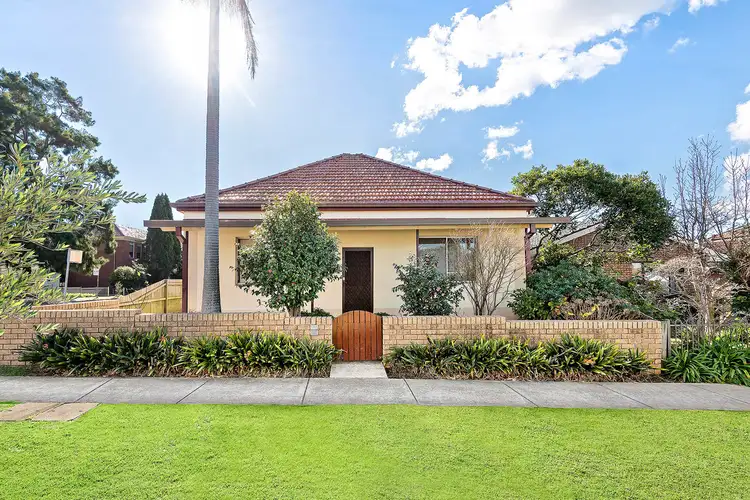29 Eaton Street, Willoughby NSW 2068