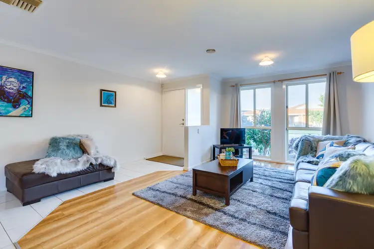 Fifth view of Homely house listing, 3 Silvana Way, Hillside VIC 3037