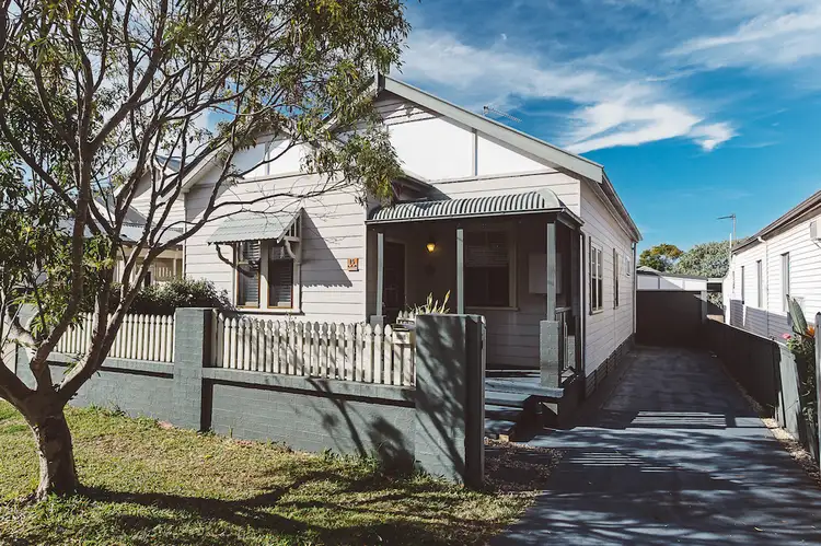 15 Ada Street, Waratah NSW 2298