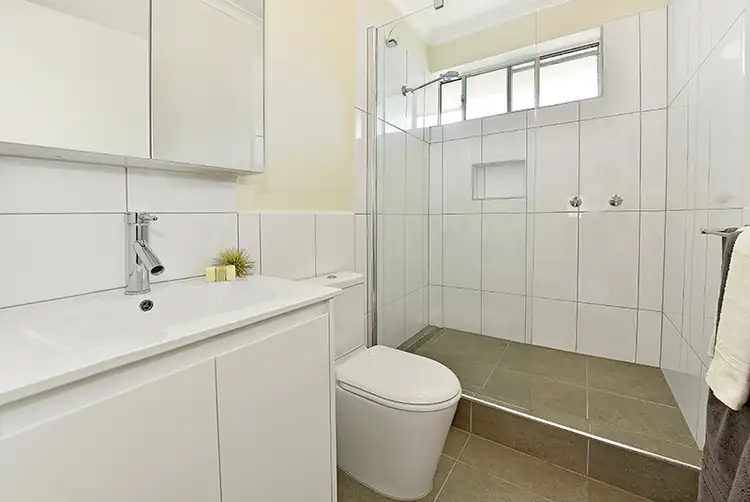 Fourth view of Homely apartment listing, 8/44 South Crescent, Northcote VIC 3070