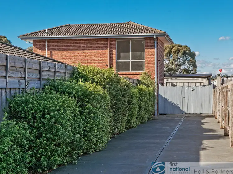 6 Ashton Rise, Narre Warren South VIC 3805