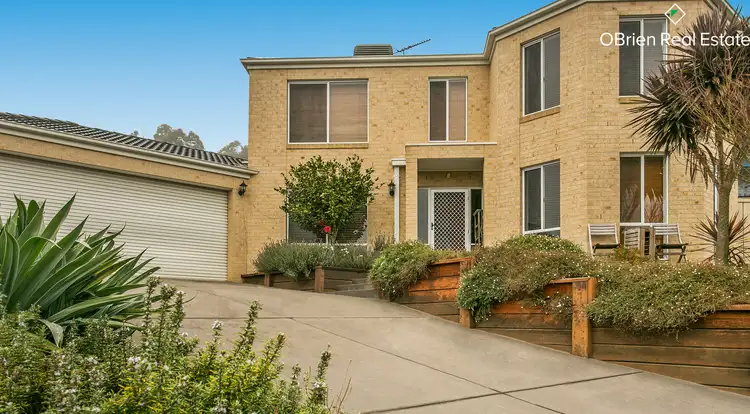 Third view of Homely house listing, 10 Lakeside Court, Drouin VIC 3818