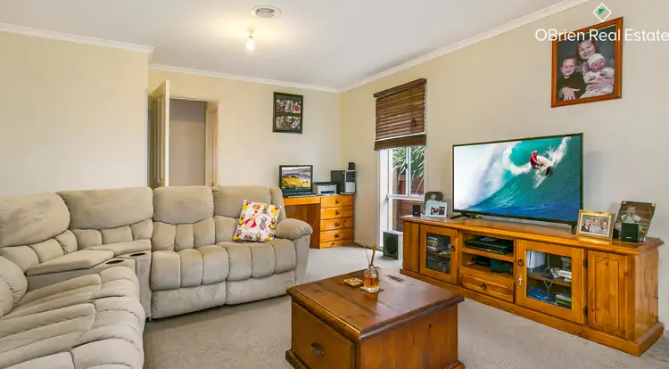 Fourth view of Homely house listing, 10 Lakeside Court, Drouin VIC 3818