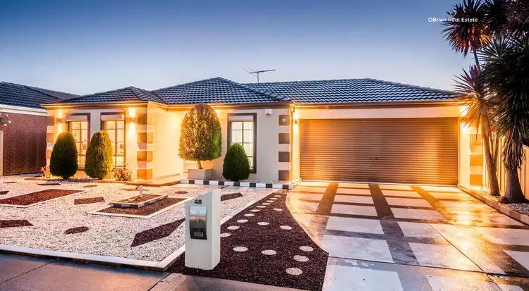 48 Majestic Boulevard, Cranbourne VIC 3977