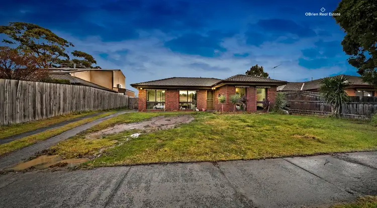 46 Millswyn Avenue, Hampton Park VIC 3976
