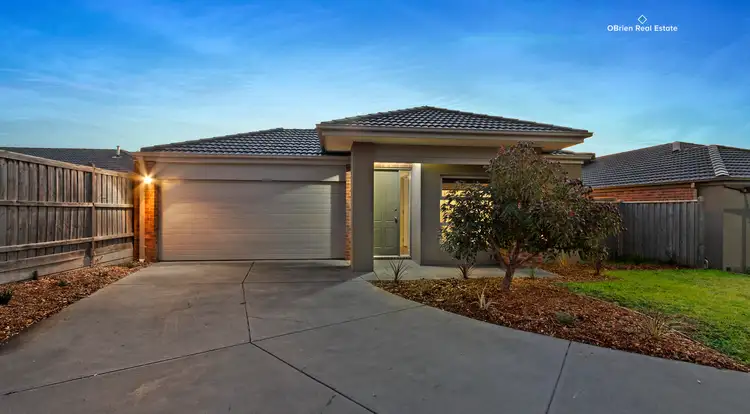 20 Bayley Place, Cranbourne West VIC 3977