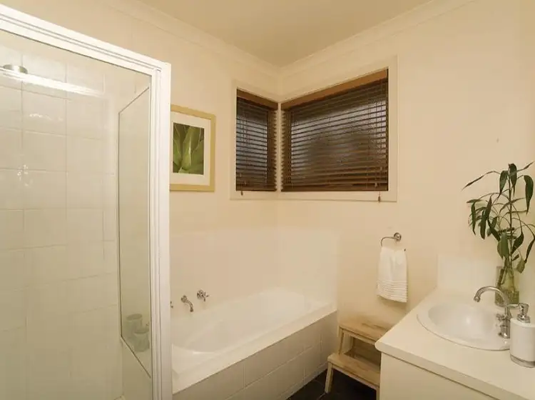Sixth view of Homely townhouse listing, 1/656 Pascoe Vale Road, Oak Park VIC 3046
