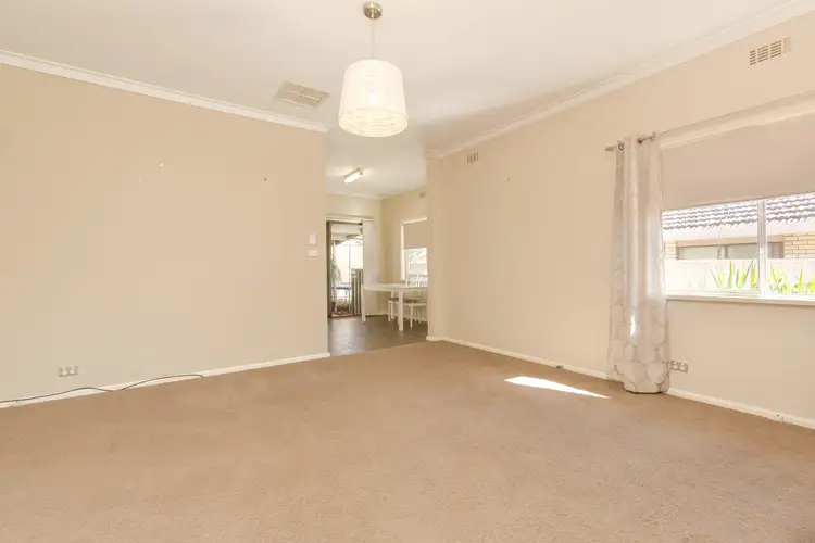 Fifth view of Homely house listing, 11 Richardson Grove, Mildura VIC 3500