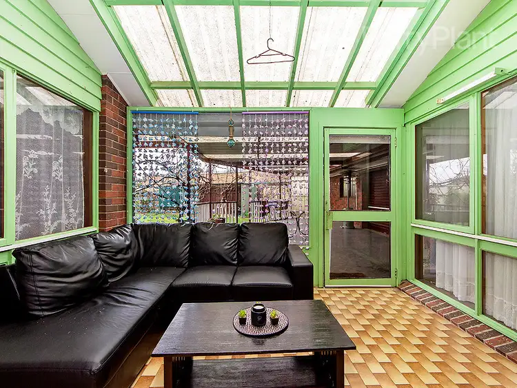 Seventh view of Homely house listing, 2 Mytton Close, St Albans VIC 3021