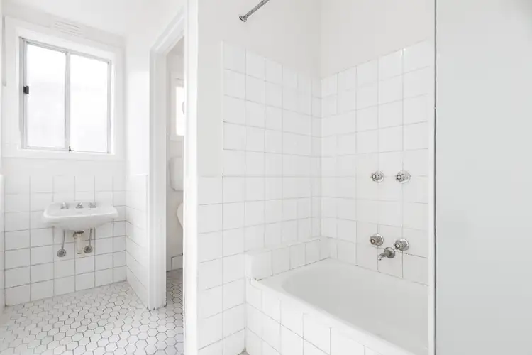Sixth view of Homely apartment listing, 2/30 Eldridge Street, Footscray VIC 3011