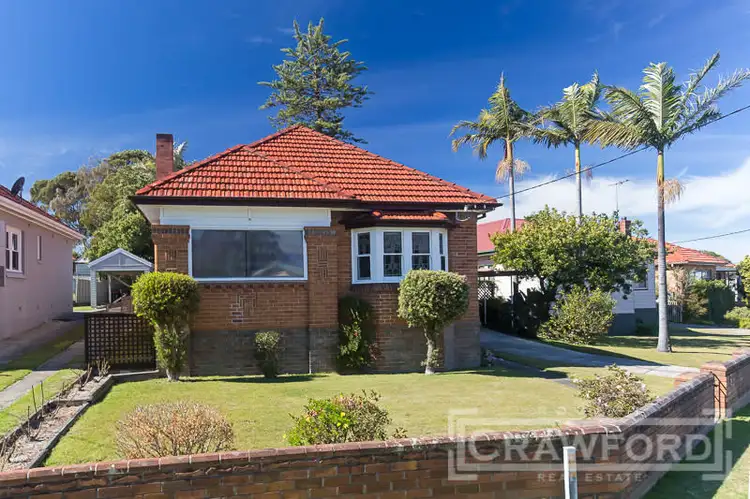 74 Crescent Road, Waratah NSW 2298