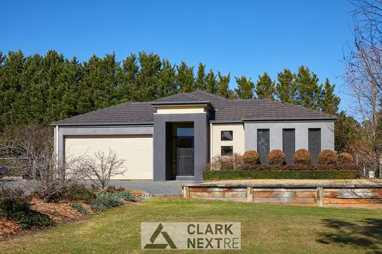 14 Hague Court, Drouin VIC 3818