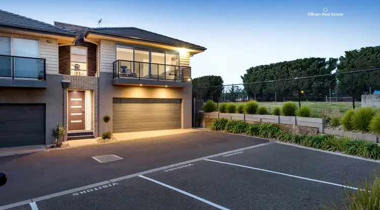 11/25 Canberra Avenue, Berwick VIC 3806
