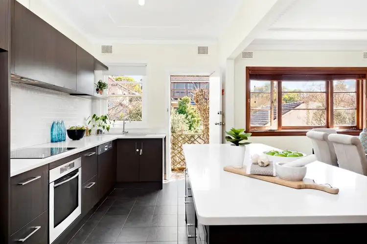 Fifth view of Homely house listing, 2/21 Seaview Street, Balgowlah NSW 2093