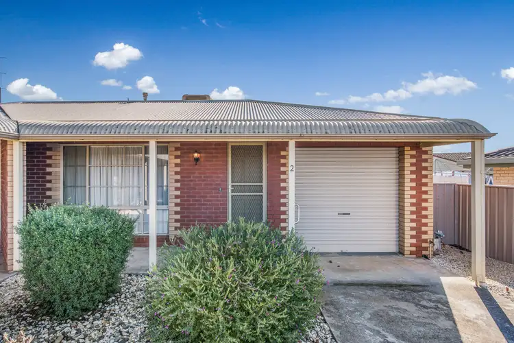 2/13 James Street, Strathdale VIC 3550