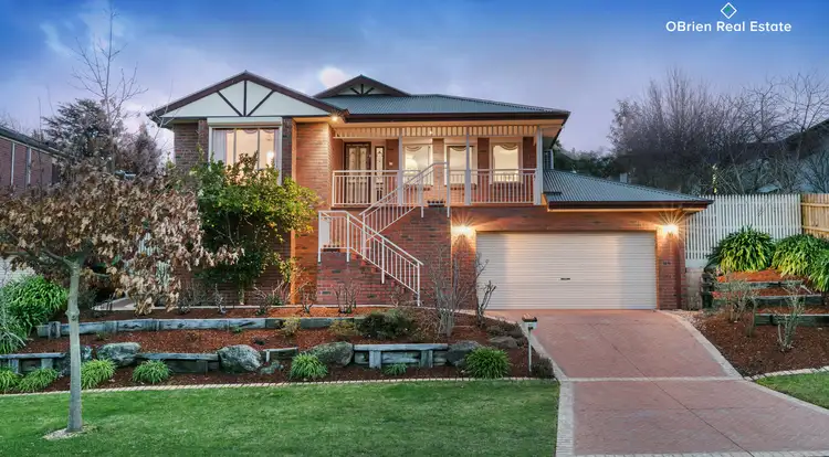 20 Cara Crescent, Berwick VIC 3806