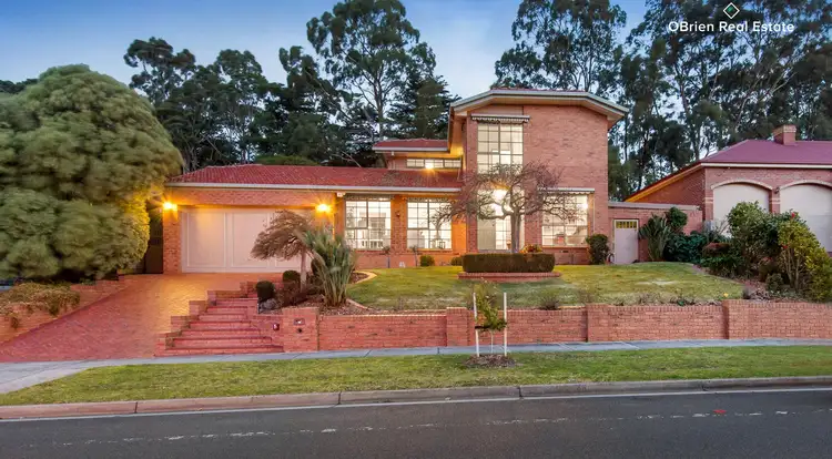 15 Bournevale Drive, Berwick VIC 3806