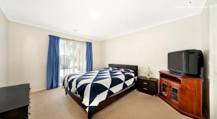 Fifth view of Homely house listing, 28 Manchester Drive, Skye VIC 3977