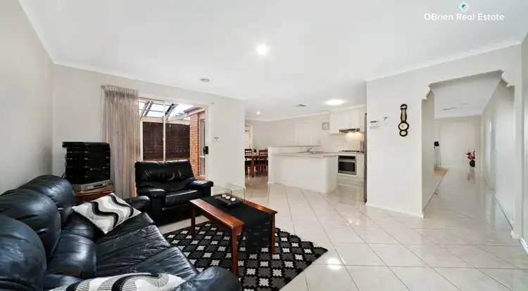 Seventh view of Homely house listing, 28 Manchester Drive, Skye VIC 3977