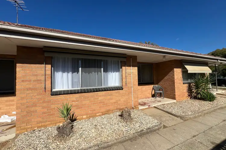 2/190 Kiewa Street